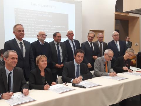 Signature du contrat local de santé